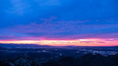 Kırmızı şafak bulut hareket zaman atlamalı Los Angeles zoom ile