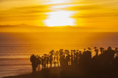 Channel Islands günbatımı Güney Kaliforniya'da