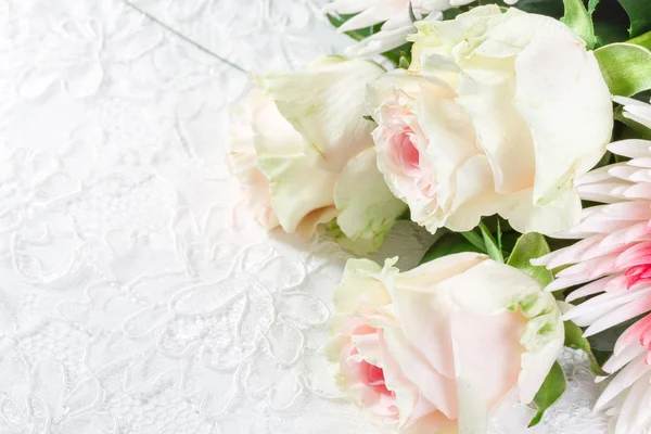 Hochzeit Hintergrund mit Rosen — Stockfoto