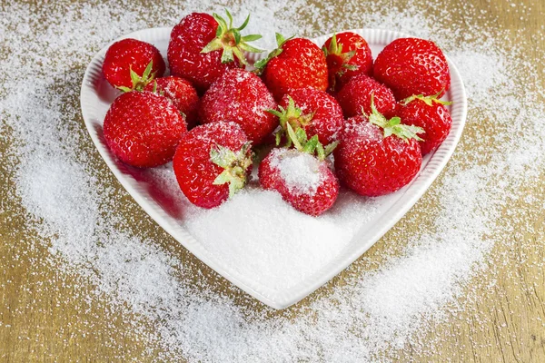 Ripe strawberry in sugar closeup — Stock Photo, Image