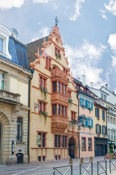 Hus av huvuden i colmar. Frankrike. Europa — Stockfoto