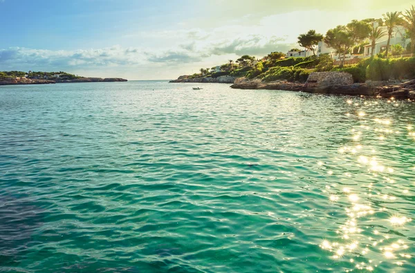 La côte rocheuse de l'île de Majorque. Espagne — Photo