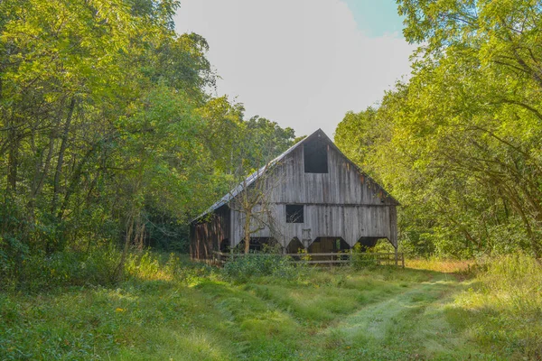 Nedslitt Låve Fjellørkenen Missouri – stockfoto