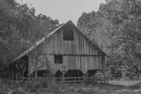 Black White Old Rundown Barn Wilderness Mountains Missouri — Stock Photo, Image