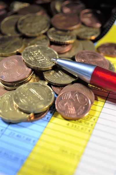Bozuk paralar ve hesap makinesi parası