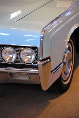 Klasik araba farları otomatik