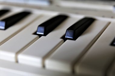 piyano tuşları kapatın