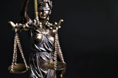 Adaletin altın pulları