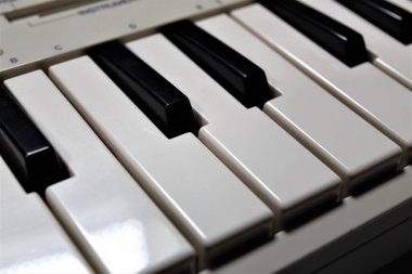 piyano tuşları kapatın