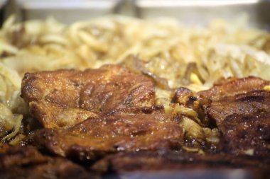 Şef iş yemeğinde.