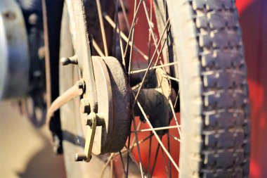 Eski bir motorun ayrıntıları