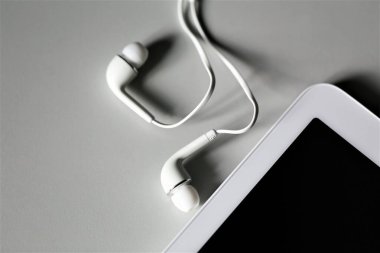 Bir sürü ışık noktası olan soyut arkaplan