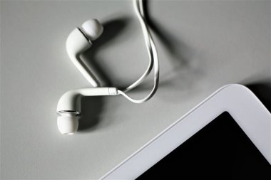 Bir sürü ışık noktası olan soyut arkaplan