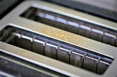 Ortadaki yürüyen merdiven.