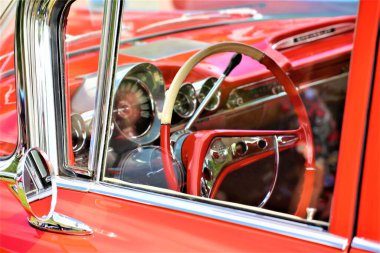 bir araba motorunun ayrıntıları