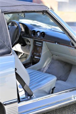 Bir arabanın görüntüsü