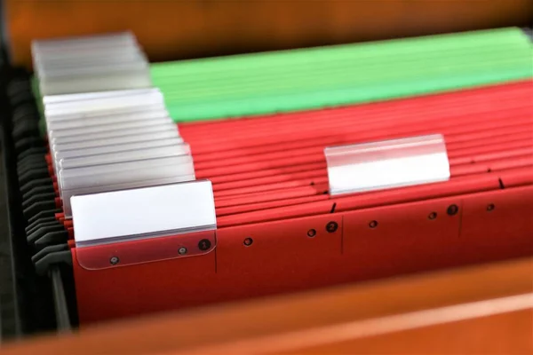 Kopya alanı olan renkli bir kayıt klasörünün konsept resmi