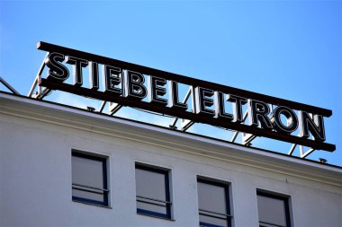 Moda mankeni figürünün bir resmi