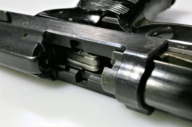 silah ve mermi makinesi