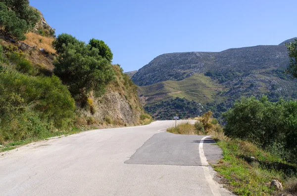 Estrada na ilha de Creta, Grécia — Fotografia de Stock