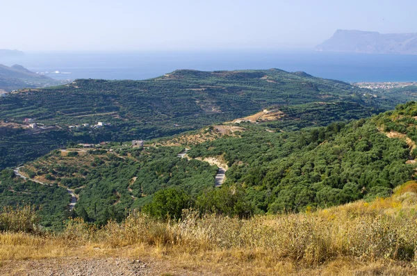 Colline vicino al villaggio Polyrrinia a Creta - Grecia — Foto Stock