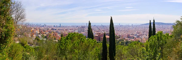 Stadtbild von barcelona aus park guell, spanien — Stockfoto