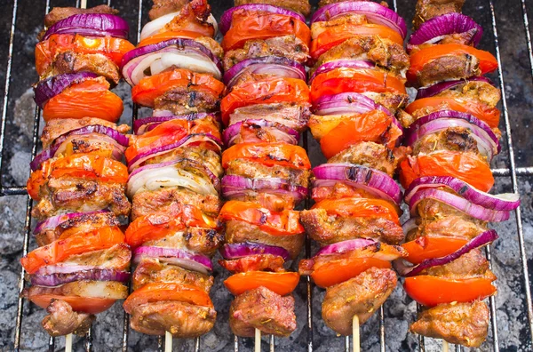 Delicious skewers on the bbq — Stock Photo, Image