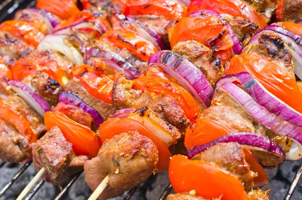 Delicious skewers on the bbq — Stock Photo, Image