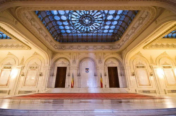 Edificio del parlamento a Bucarest, Romania — Foto Stock