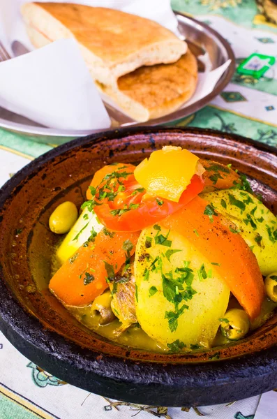 Tagine - typowy marokański danie — Zdjęcie stockowe