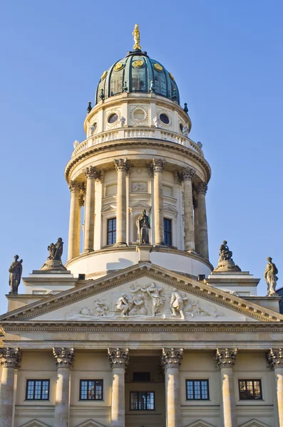 Sobre a Gendarmenmarkt em Berlim, Alemanha — Fotografia de Stock