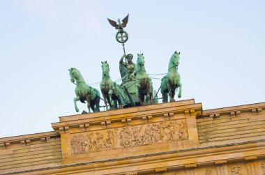 heykel brandenburg kapısı, berlin, Almanya
