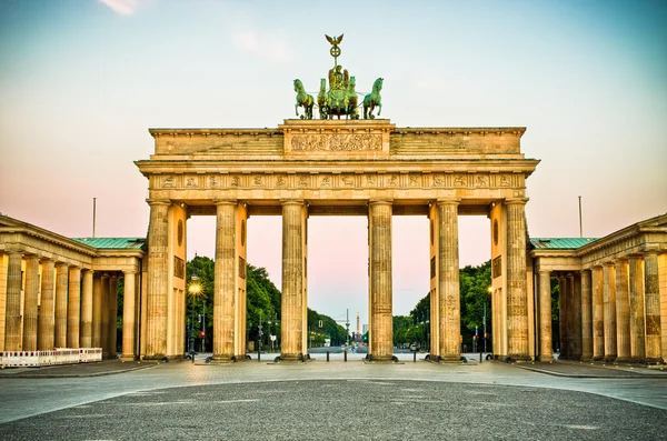 Brandenburg gate en Berlín, Alemania —  Fotos de Stock