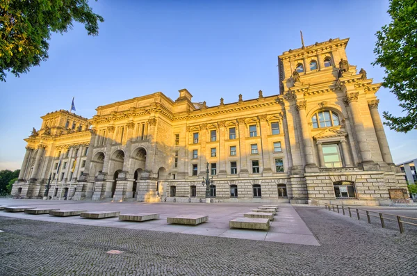 독일 reichstag 건물 일출, 베를린, 독일 — 스톡 사진