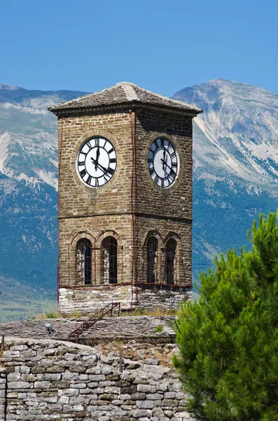 Ruines de vieux château à Gjirokaster, Albanie — Photo