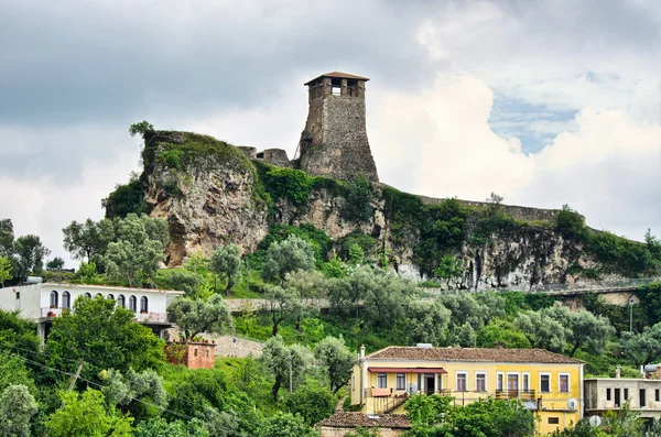 Scène avec château de Kruja près de Tirana, Albanie — Photo