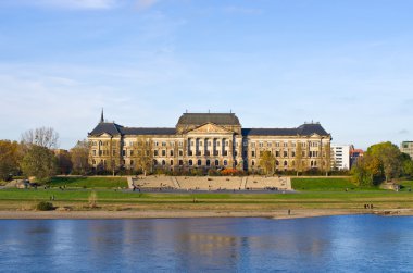 Sakson Devlet Başbakanlık Binası - Dresden, Almanya