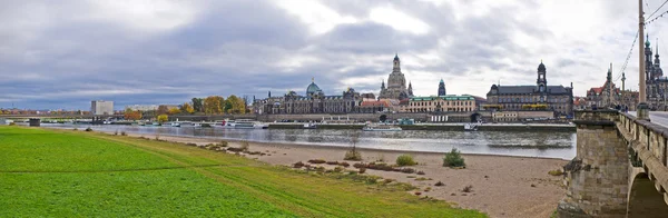 Panoramik sahne Dresden, Almanya — Stok fotoğraf