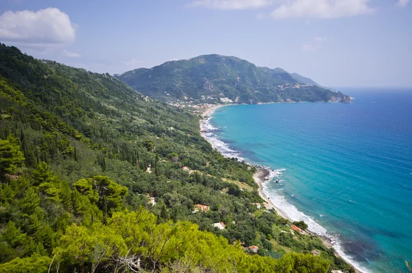 Sonnige Landschaft in der Nähe von Agios Gordios, Insel Korfu, Griechenland — Stockfoto