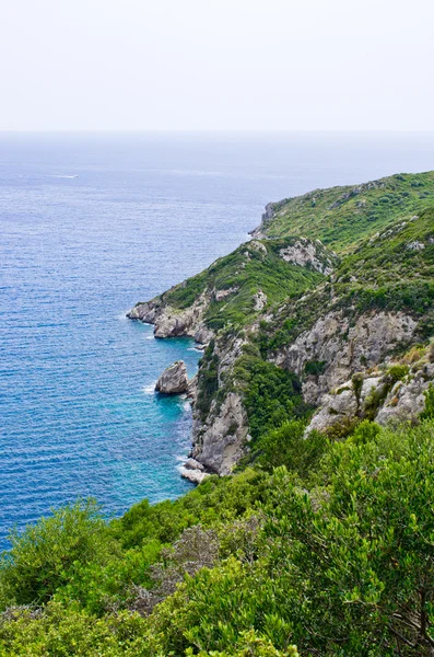 Green coast in Mediterranean country — Stock Photo, Image