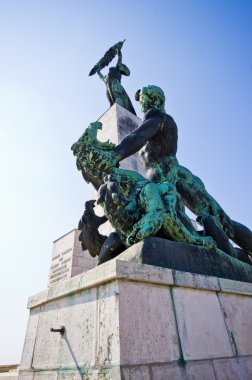 Özgürlük heykeli Gellert Hill - Budapeşte, Macaristan yan heykeli