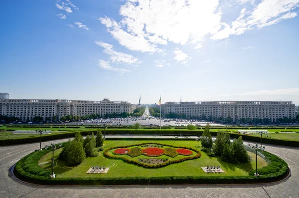 Paysage urbain de Bucarest depuis le bâtiment du Parlement, Roumanie — Photo