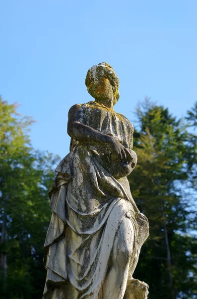 Жінка статуя в Замок Пелеш, Румунія — стокове фото