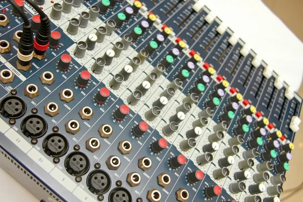 Kontrola dźwięku klawiatury — Zdjęcie stockowe