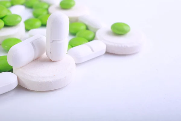 Close up of pills capsule isolated on white background — Stock Photo, Image