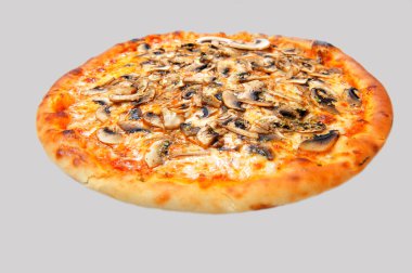 Beyaz üzerine izole edilmiş farklı pizza kolajı
