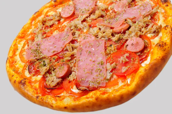 Collage van verschillende pizza geïsoleerd op wit — Stockfoto