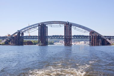 Kiev, Ukrayna boruları demir köprü inşaatı