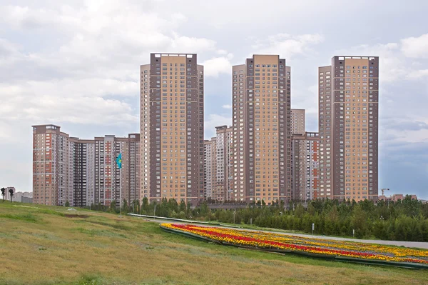 Astana içinde modern konut kompleksi. Kazakistan — Stok fotoğraf