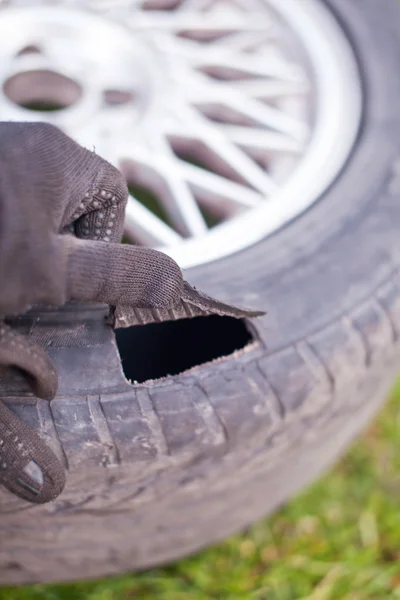 Broken wheel — Stock Photo, Image